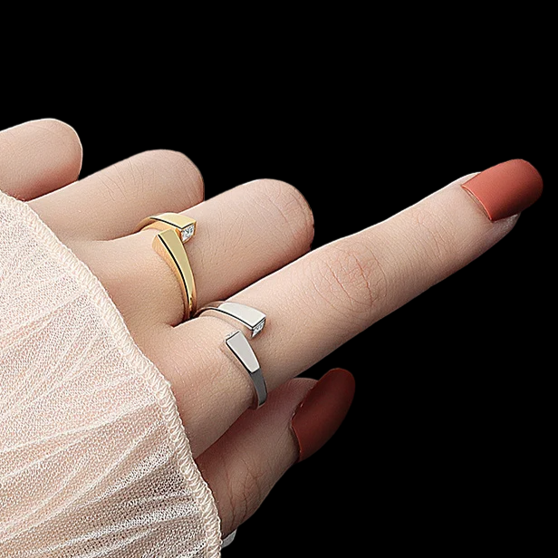 Rectangular Adjustable Ring with Zirconia (925 Sterling Silver)