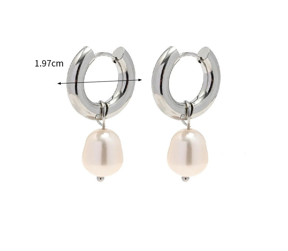 Brinco Argolas Feminino com Pérola de Água Doce Pendurada